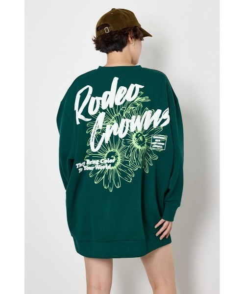 RODEO CROWNS WIDE BOWL(ロデオクラウンズワイドボウル)の「BIGフラワープリントスウェットワンピース(ワンピース・レディース・グレー×ホワイト/ライトピンク/ダークグリーン/ブラック・FREE)」の3枚目の写真