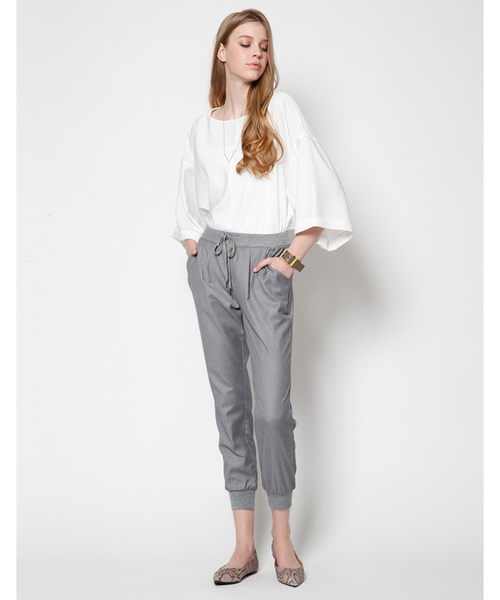 titivate（ティティベイト）の「ウエストリブジョッパーズパンツ（その他パンツ・レディース・ベージュ/ネイビー/ブラック/グレー・M/L）」の15枚目の写真