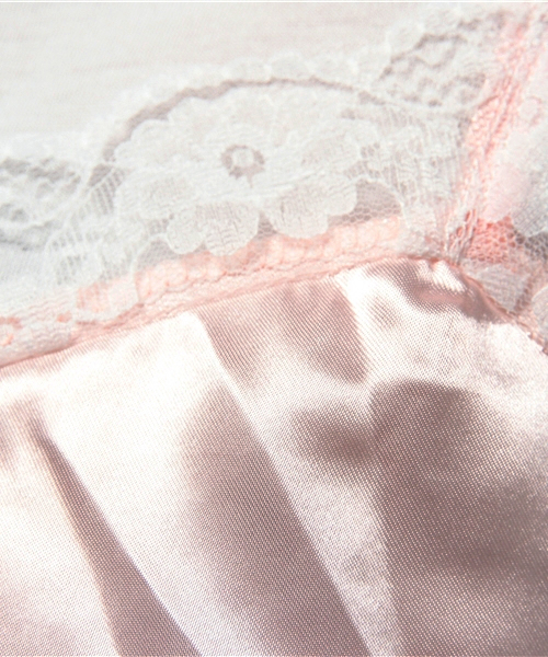 WEGO(ウィゴー)の「WEGO/サテンレースキャミソール(キャミソール・レディース・ライトピンク/オフホワイト/ブラック・FREE)」の10枚目の写真