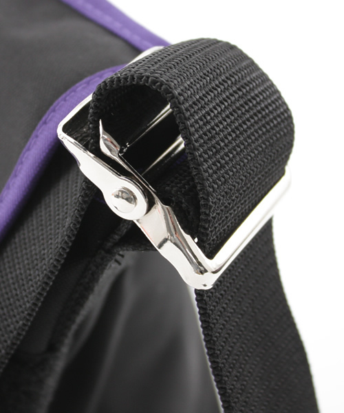 BEAMS（ビームス）の「Manhattan Portage×BEAMS / 別注 “M1607V”メッセンジャーバッグ（メッセンジャーバッグ・メンズ・ブラック系その他/ピンク/イエロー/グリーン/ホワイト/レッド系その他/イエロー系その他・ONE SIZE）」の11枚目の写真