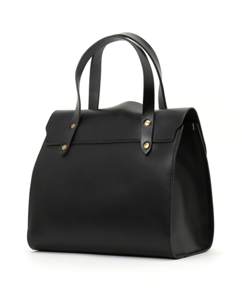 CLEDRAN(クレドラン)の「CL2442 ROND FLAP TOTE レザー トートバッグ(トートバッグ・レディース・ブラック/ブラウン/キャメル・FREE)」の4枚目の写真