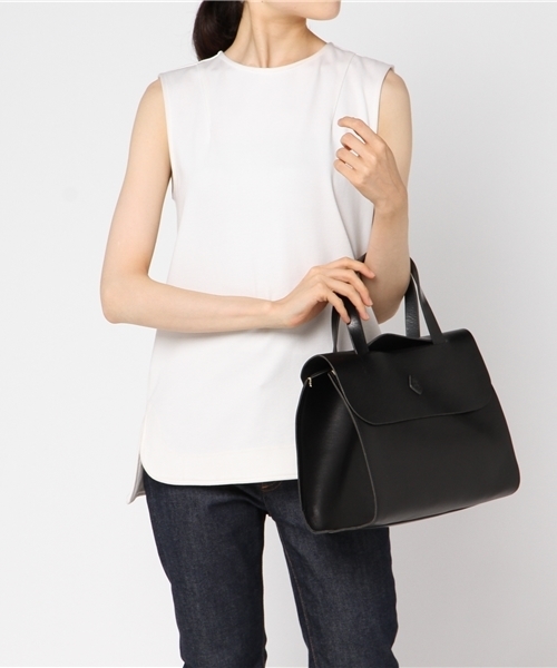 CLEDRAN(クレドラン)の「CL2442 ROND FLAP TOTE レザー トートバッグ(トートバッグ・レディース・ブラック/ブラウン/キャメル・FREE)」の12枚目の写真