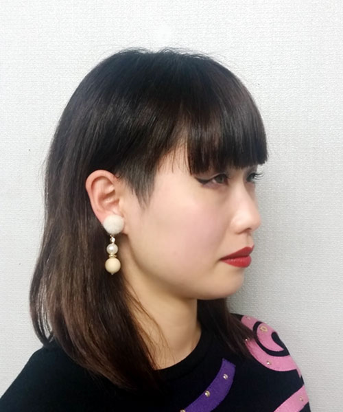 lala Born（ララボーン）の「ファー×ゴールドイヤリング（イヤリング・レディース・ブラック/ホワイト/ワイン・FREE）」の2枚目の写真