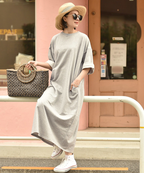 coca(coca)(コカ)の「ポケット付きゆったりロング丈スウェットワンピース(ワンピース・レディース・グレー/ブラック/ホワイト/ブラウン・ONE SIZE)」の11枚目の写真