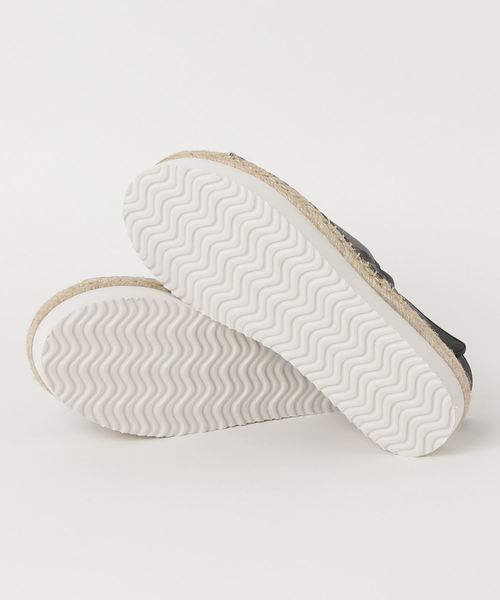 GeeRA（ジーラ）の「軽量キラキラフラットサンダル（サンダル・レディース・ブラック/シルバー/ゴールド・SMALL/MEDIUM/LARGE/X-LARGE）」の5枚目の写真