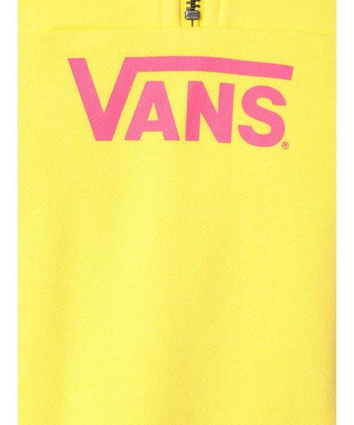 【コラボ】VANS ハーフジッププルオーバー VANS（バンズ）の「VANSコラボハーフジッププルオーバー（スウェット
