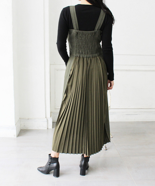 MODE ROBE（モードローブ）の「バックプリーツジャンパースカート（ジャンパースカート・レディース・ブラック/ベージュ/カーキ・FREE）」の17枚目の写真