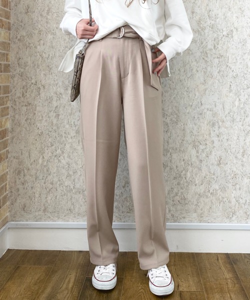 EPIMI E'PIMMY（エピミエピミー）の「テーパードセンタープレスパンツ（その他パンツ・レディース・ベージュ/ブラウン/ブルー/ピンク系その他・MEDIUM）」の2枚目の写真