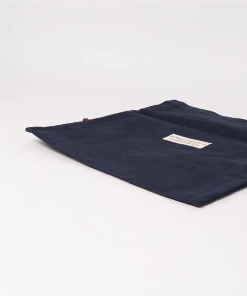 TONE SELECT GOODS（トーンセレクトグッズ）の「Butler Verner Sails/10号パラフィン ヌメロープサコッシュ（ショルダーバッグ・レディース・ブラック/ネイビー/ブルーグレー・FREE）」の5枚目の写真