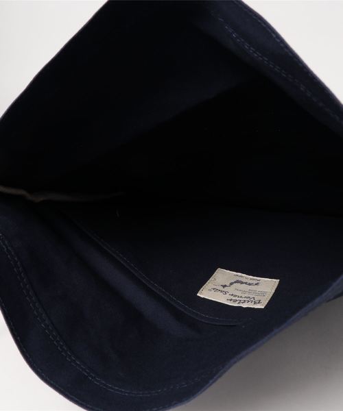 TONE SELECT GOODS（トーンセレクトグッズ）の「Butler Verner Sails/10号パラフィン ヌメロープサコッシュ（ショルダーバッグ・レディース・ブラック/ネイビー/ブルーグレー・FREE）」の6枚目の写真