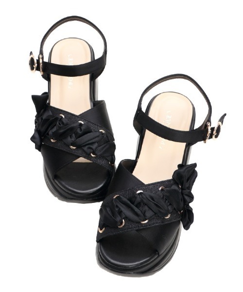 axes femme POETIQUE（アクシーズファムポエティック）の「レース
