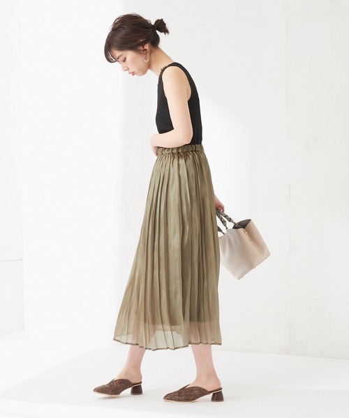 natural couture（ナチュラルクチュール）の「オーロラシアープリーツスカート（スカート・レディース・カーキ/サックスブルー/ラベンダー/ライトベージュ・FREE）」の5枚目の写真