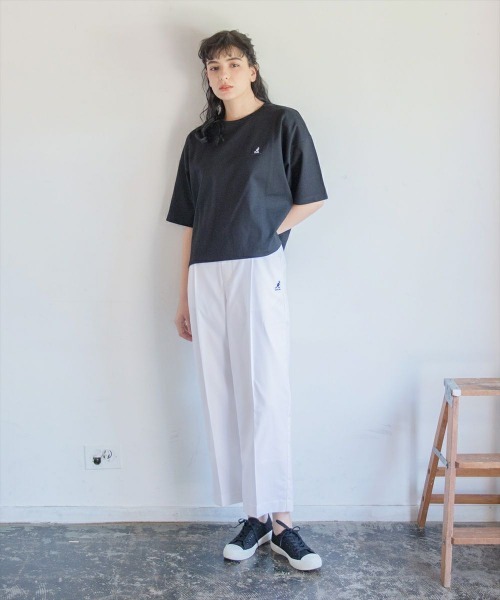 KANGOL(カンゴール)の「KANGOL【カンゴール】ドロップショルダーショート丈バックロゴ半袖Tシャツ(Tシャツ/カットソー・レディース・ホワイト/ブラック/チャコール・M/L/XL)」の6枚目の写真