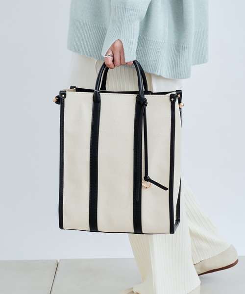 DouDou(ドゥドゥ)の「タテ型スマートトート(トートバッグ・レディース・ブラウン/アイボリー・FREE)」の12枚目の写真