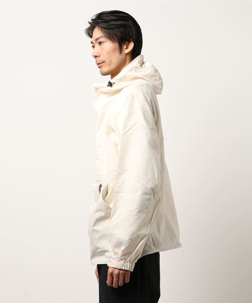 THE NORTH FACE（ザノースフェイス）の「【THE NORTH FACE】COMPACT ANORAK MEN（ナイロンジャケット・メンズ・ブラック/アイボリー・X-LARGE/LARGE/XX-LARGE）」の4枚目の写真
