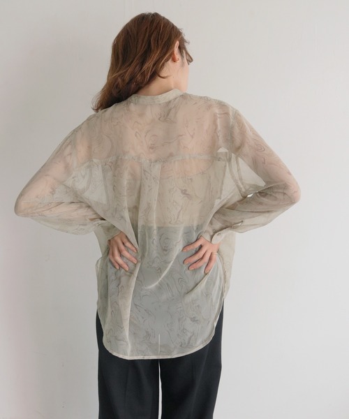 CLEIO（クレイオ）の「【CLEIO】マーブルストーンシアーシャツ（シャツ/ブラウス・レディース・グレイッシュベージュ/ブラウン・FREE）」の8枚目の写真