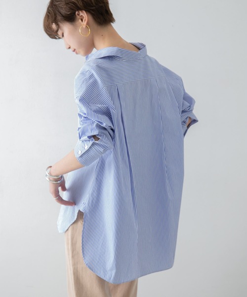 URBAN RESEARCH（アーバンリサーチ）の「ワイドカフオーバーシャツ（シャツ/ブラウス・レディース・ストライプ/ホワイト/ベージュ・FREE）」の3枚目の写真