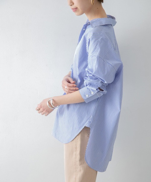 URBAN RESEARCH（アーバンリサーチ）の「ワイドカフオーバーシャツ（シャツ/ブラウス・レディース・ストライプ/ホワイト/ベージュ・FREE）」の4枚目の写真