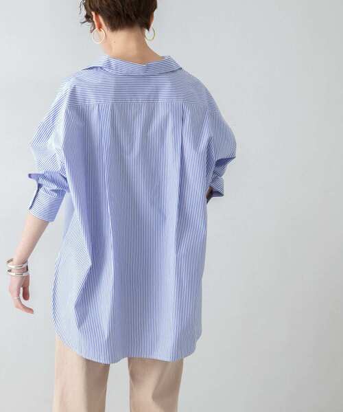 URBAN RESEARCH（アーバンリサーチ）の「ワイドカフオーバーシャツ（シャツ/ブラウス・レディース・ストライプ/ホワイト/ベージュ・FREE）」の15枚目の写真