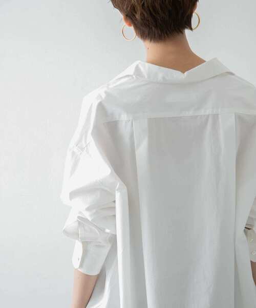 URBAN RESEARCH（アーバンリサーチ）の「ワイドカフオーバーシャツ（シャツ/ブラウス・レディース・ストライプ/ホワイト/ベージュ・FREE）」の22枚目の写真