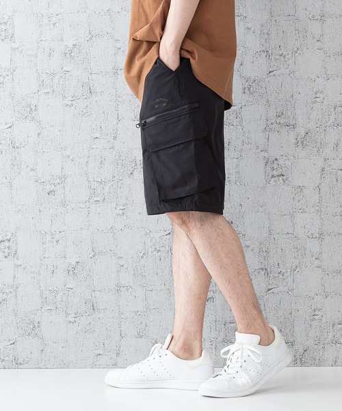 OUTDOOR PRODUCTS(アウトドアプロダクツ)の「【OUTDOOR PRODUCTS】「着るBAG」シリーズ 7ポケット ショートパンツ 吸水速乾素材/ストレッチ機能付き(その他パンツ・メンズ・ブラック/ベージュ・LARGE/MEDIUM/X-LARGE/SMALL)」の8枚目の写真