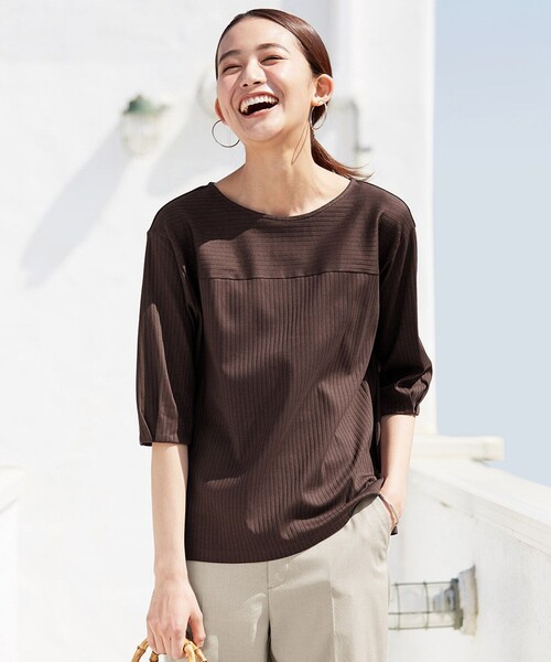 J.PRESS Ladies(J.プレス レディス)の「コットンリブスムース Tシャツ(Tシャツ/カットソー・レディース・ホワイト系/ブラック系/ライトグレー系/ダークブラウン系/ブルー系・SMALL)」の4枚目の写真