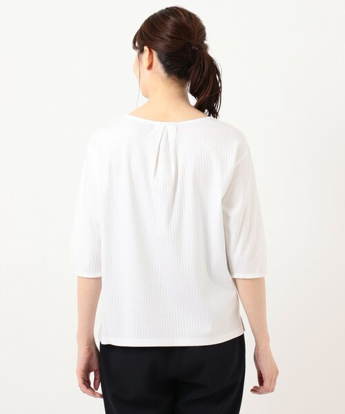 J.PRESS Ladies(J.プレス レディス)の「コットンリブスムース Tシャツ(Tシャツ/カットソー・レディース・ホワイト系/ブラック系/ライトグレー系/ダークブラウン系/ブルー系・SMALL)」の15枚目の写真