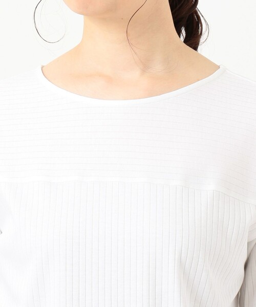 J.PRESS Ladies(J.プレス レディス)の「コットンリブスムース Tシャツ(Tシャツ/カットソー・レディース・ホワイト系/ブラック系/ライトグレー系/ダークブラウン系/ブルー系・SMALL)」の6枚目の写真