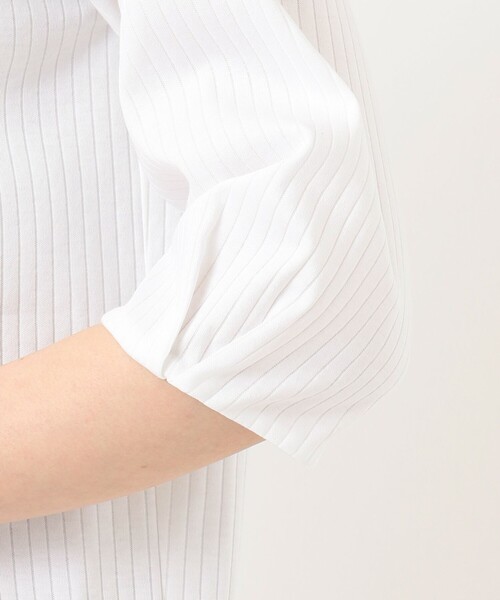J.PRESS Ladies(J.プレス レディス)の「コットンリブスムース Tシャツ(Tシャツ/カットソー・レディース・ホワイト系/ブラック系/ライトグレー系/ダークブラウン系/ブルー系・SMALL)」の7枚目の写真