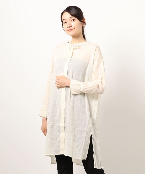 Samansa Mos2 blue（サマンサモスモスブルー）の「ビッグシアーシャツ（シャツ/ブラウス・レディース・チャコール/ベージュ/オフホワイト/イエロー・ﾌﾘ-）」の8枚目の写真