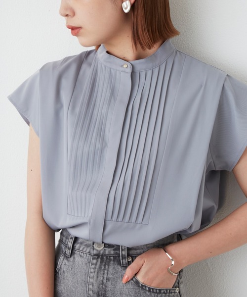 Aunt Marie's(アントマリーズ)の「ショルダータックフレンチスリーブブラウス(シャツ/ブラウス・レディース・ホワイト/ブラック/ブルー・FREE)」の9枚目の写真