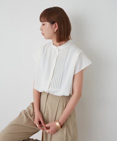 Aunt Marie's(アントマリーズ)の「ショルダータックフレンチスリーブブラウス(シャツ/ブラウス・レディース・ホワイト/ブラック/ブルー・FREE)」の7枚目の写真