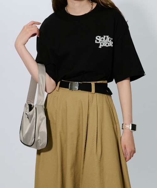 SCULPTOR（スカルプター）の「FLUFFY LOGO TEE/フラッフィーロゴTシャツ（Tシャツ/カットソー・レディース・ホワイト/ブラック/ワインレッド・MEDIUM）」の12枚目の写真