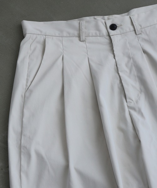 TUTTU(トゥトゥ)の「2タック ワイドシルエットパンツ(その他パンツ・メンズ・ブラック/ベージュ/ネイビー/グレー/オフホワイト/スモークグレー/グレー系その他/ブラウン系その他/ブルー系その他・S/M/L)」の13枚目の写真