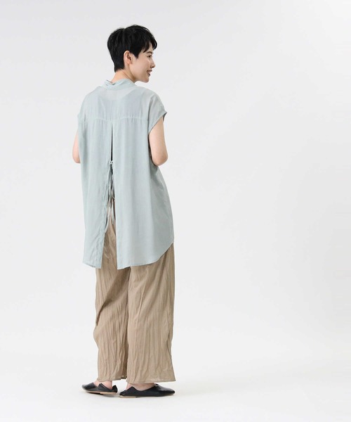 HONEYSUCKLE ROSE（ハニーサックルローズ）の「【HONEYSUCKLE ROSE】バックデザインブラウス（シャツ/ブラウス・レディース・オフホワイト/グリーン/ブラック・M/L）」の13枚目の写真