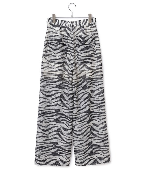 ADAM ET ROPE'(アダムエロペ)の「ゼブラプリントパンツ(その他パンツ・レディース・ホワイト系その他・36/38)」の6枚目の写真