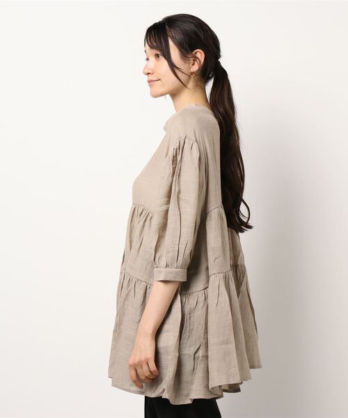 JUGLANS(ユグランス)の「☆ スラブガーゼ 2wayティアードBL(シャツ/ブラウス・レディース・オフホワイト/グレー/チャコール・FREE)」の4枚目の写真