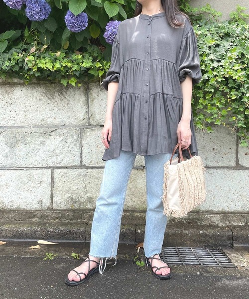 JUGLANS(ユグランス)の「☆ スラブガーゼ 2wayティアードBL(シャツ/ブラウス・レディース・オフホワイト/グレー/チャコール・FREE)」の3枚目の写真