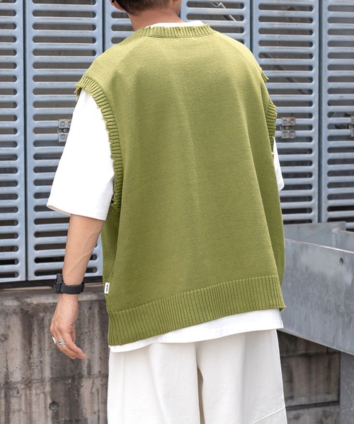 Perushu(ペルーシュ)の「ダメージサマーニットベスト(ベスト・メンズ・イエロー/グリーン/ダークブルー・MEDIUM/LARGE)」の7枚目の写真