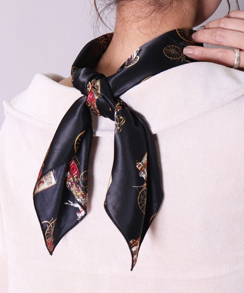 BAYBLO（ベイブロ）の「(CR)【ユニセックス】馬車 柄 プリント スカーフ[70cm×70cm]（バンダナ/スカーフ・レディース・ブラック/ネイビー/チョコ・ONE SIZE）」の9枚目の写真