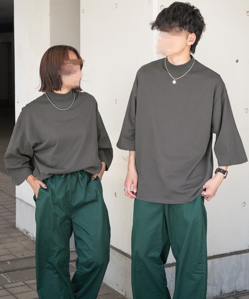 PairPair（ペアペア）の「モックネックTシャツ(ユニセックス)（Tシャツ/カットソー・レディース・スミクロ/グリーン/オフホワイト/ピンク・FREE）」の3枚目の写真