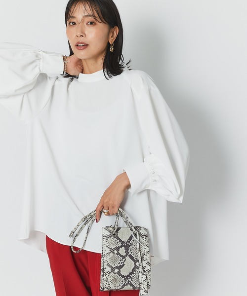 RIVE DROITE（リヴドロワ）の「ニュアンスのある表情が魅力の一枚　スタンドネックバックギャザーブラウス（シャツ/ブラウス・レディース・ネイビー/オフホワイト・FREE）」の13枚目の写真