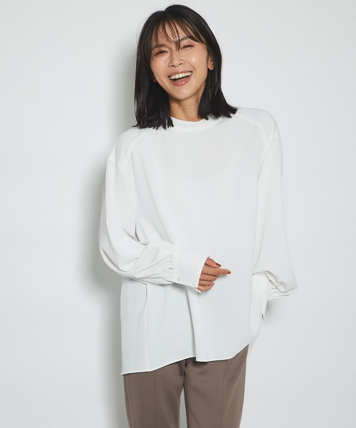 RIVE DROITE（リヴドロワ）の「ニュアンスのある表情が魅力の一枚　スタンドネックバックギャザーブラウス（シャツ/ブラウス・レディース・ネイビー/オフホワイト・FREE）」の19枚目の写真