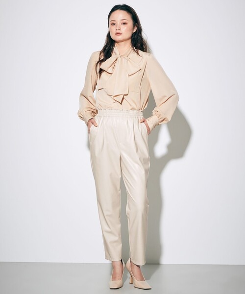 Diagram(ダイアグラム)の「フェイクレザーテーパードパンツ(その他パンツ・レディース・ブラック/キナリ・36/38)」の18枚目の写真