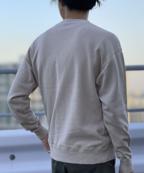 BARNS OUTFITTERS(バーンズアウトフィッターズ)の「【BARNS OUTFITTERS/バーンズアウトフィッターズ】別注 スウェット SOLID(スウェット・メンズ・ベージュ/エメラルド・MEDIUM/LARGE/SMALL)」の4枚目の写真