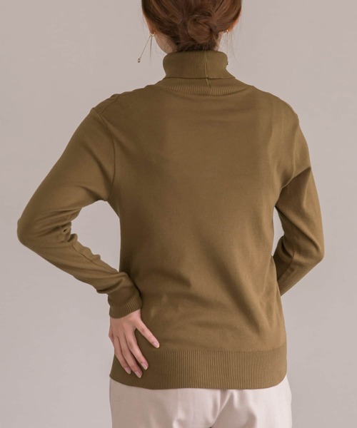 URBAN RESEARCH ROSSO（アーバンリサーチロッソ）の「GICIPI　ANANAS（Tシャツ/カットソー・レディース・オフホワイト/キャメル/ブラック/ネイビー・1）」の17枚目の写真