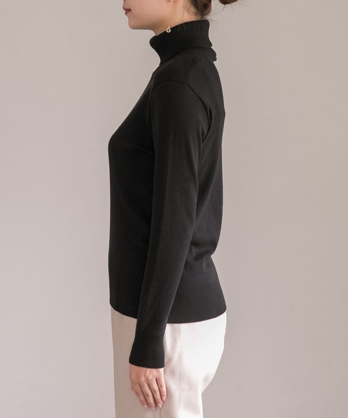 URBAN RESEARCH ROSSO（アーバンリサーチロッソ）の「GICIPI　ANANAS（Tシャツ/カットソー・レディース・オフホワイト/キャメル/ブラック/ネイビー・1）」の7枚目の写真