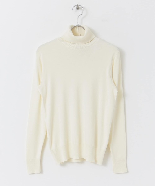 URBAN RESEARCH ROSSO（アーバンリサーチロッソ）の「GICIPI　ANANAS（Tシャツ/カットソー・レディース・オフホワイト/キャメル/ブラック/ネイビー・1）」の11枚目の写真