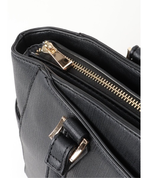 m.f.editorial（エムエフエディトリアル）の「エムエフエディトリアルレディース/m.f.editorial：Women  サフィアーノ型押し バイカラートートバッグ A4対応（トートバッグ・レディース・ブラック/ライトグレー・FREE）」の7枚目の写真