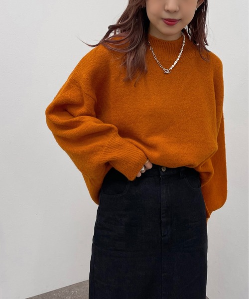 apres jour mignon(アプレジュールミニョン)の「ハイネックモチモチニットプルオーバー【ZOZOTOWN限定アイテム】(ニット/セーター・レディース・レッド/マスタード/グリーン/オレンジ系その他/ブラック/アイボリー/グリーン系その他3/パープル/ブルー/ブルー系その他2・X-LARGE/フリー)」の10枚目の写真